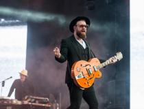 Smolik z Kevem Foxem