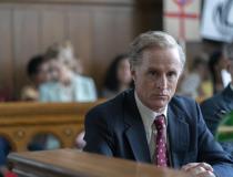 MRS. AMERICA - John Slattery jako Fred Schlafly