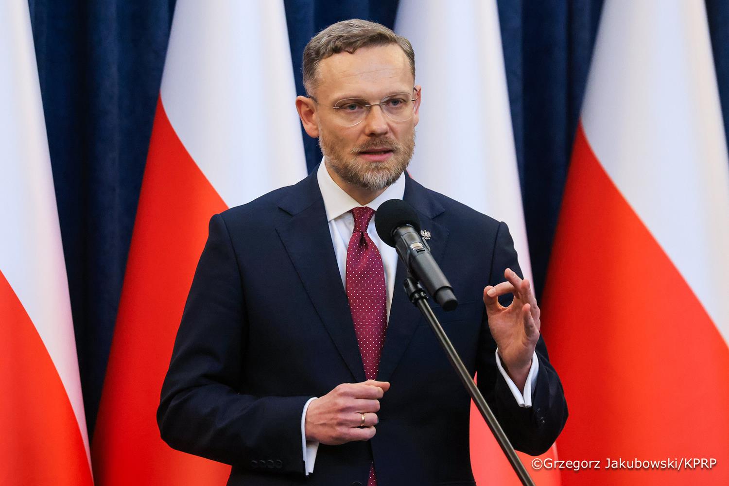 Gdańsk. Bogucki o braku zaproszenia dla Nawrockiego: Tusk szkodzi interesom Polski i w fatalnej sytuacji stawia prezydenta Macrona